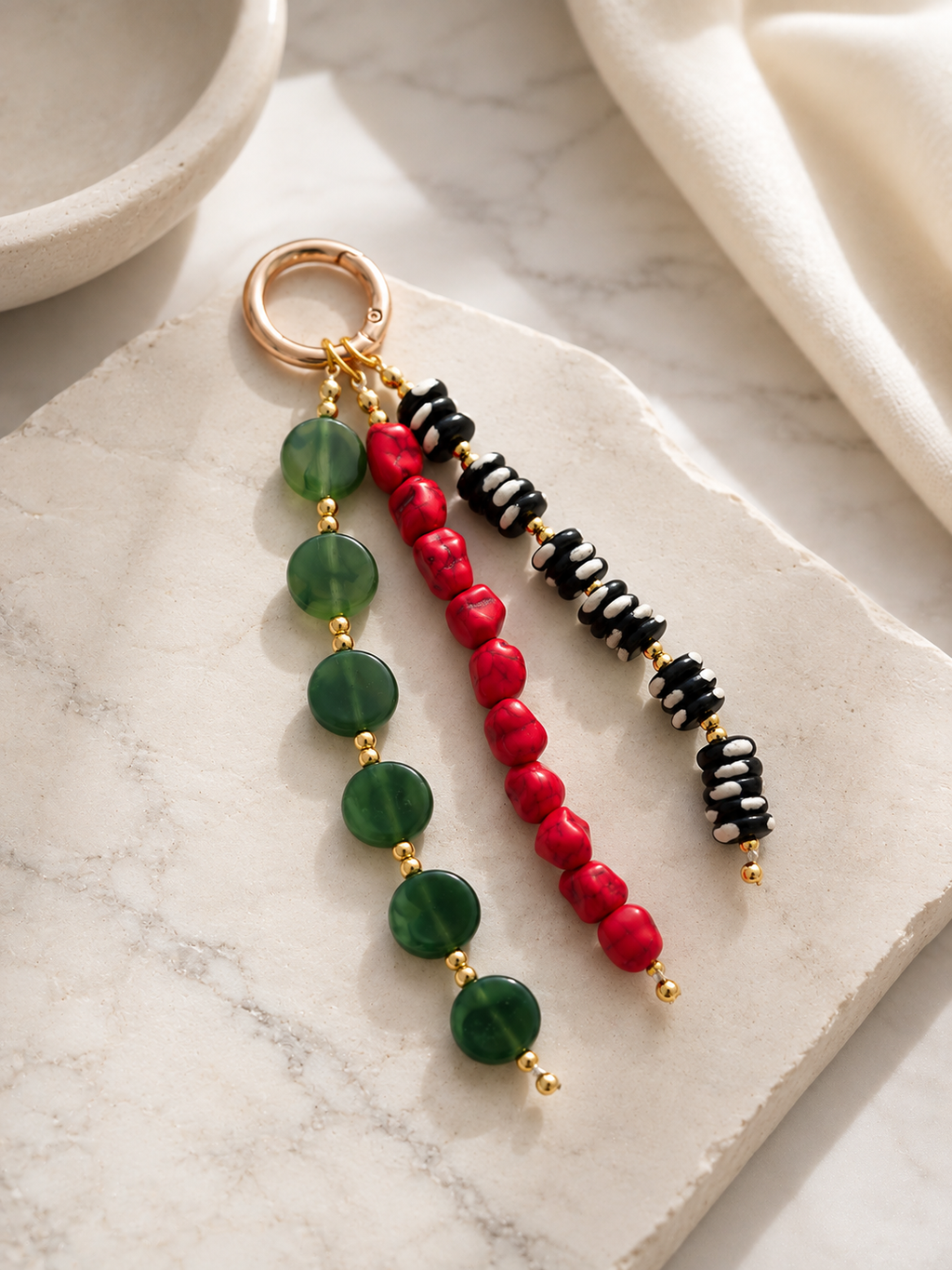 Green Red Black Three Strand Beaded Bag Keychain Gold Ring