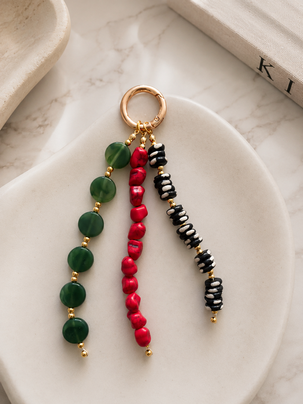 Green Red Black Three Strand Beaded Bag Keychain Gold Ring